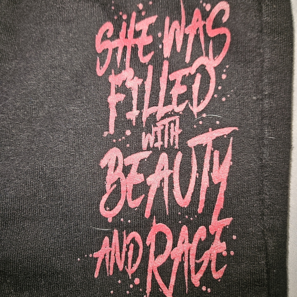 Beautiful Disaster Beauty & Rage Shorts - Picture 5 of 6